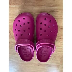 Crocs pink size 11 women’s and 9 men’s